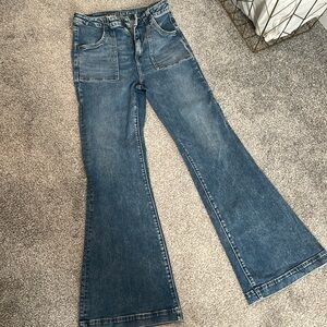 COPY - American Eagle next level stretch super high-rise flare jeans. Size 8.